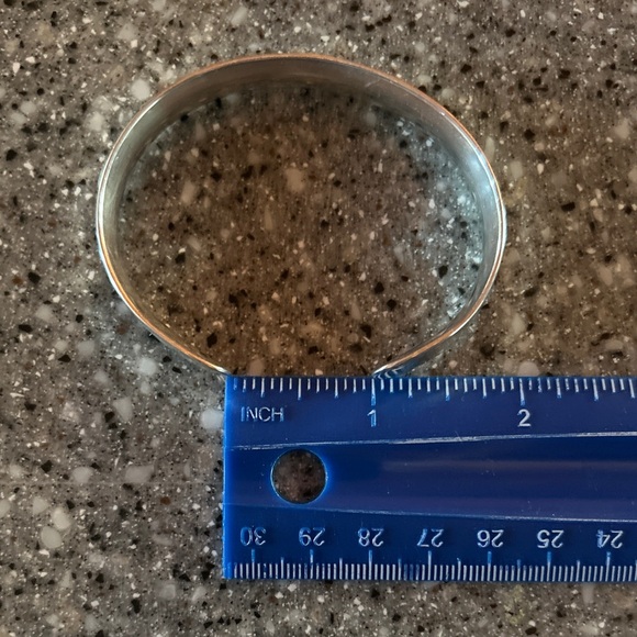 Rare Eden Hand Arts Apple Logo Cape Cod Cuff Bracelet HTF - Picture 8 of 9